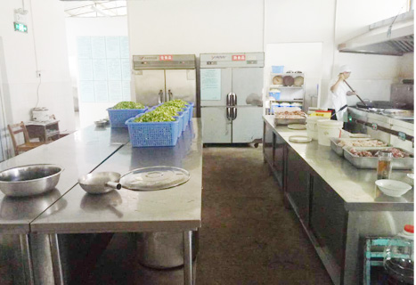 青白江人和学校食堂草莓视频懂你更多设备现场使用图片