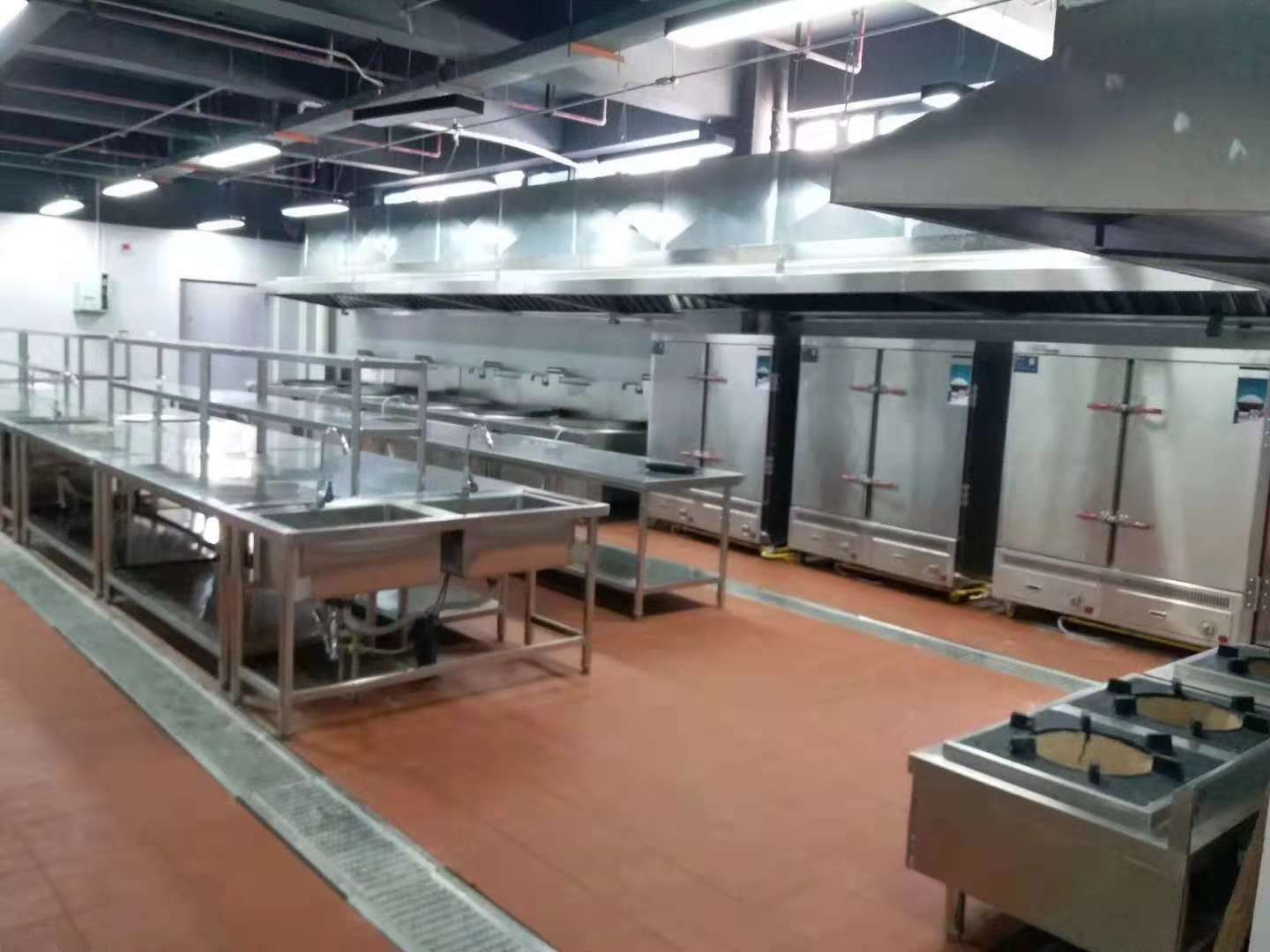 成都大型工厂食堂草莓视频懂你更多设备厂家