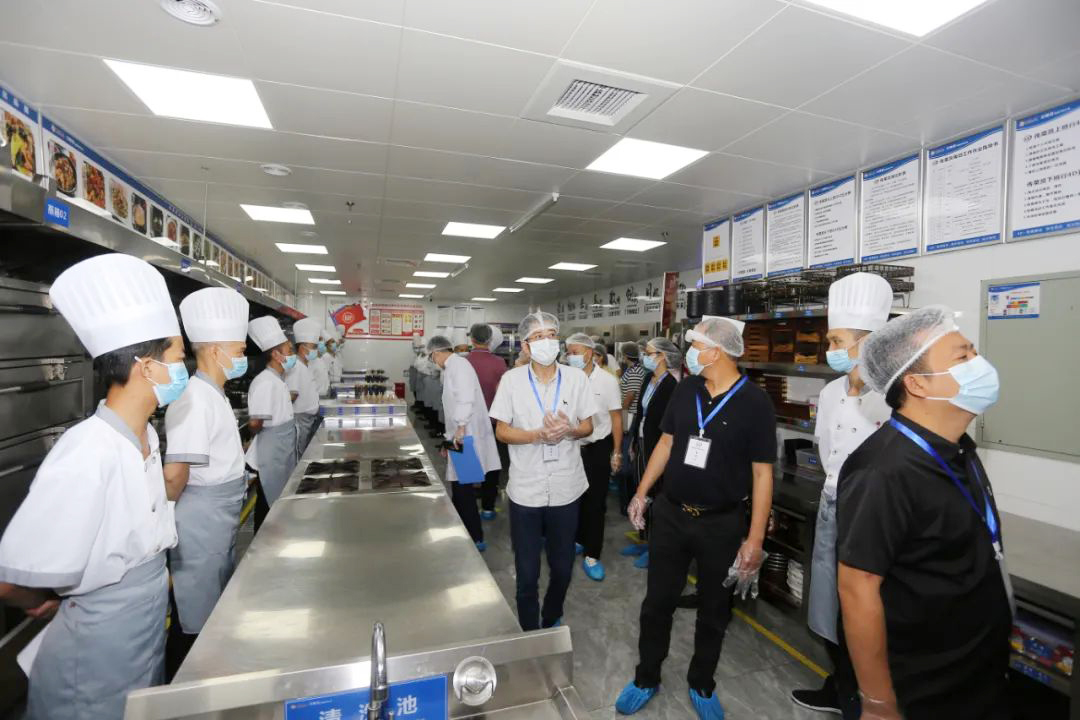 商用草莓视频懂你更多设备
